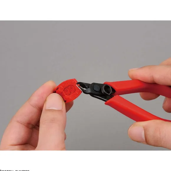 BANDAI SPIRITS Entry Nipper (Red)