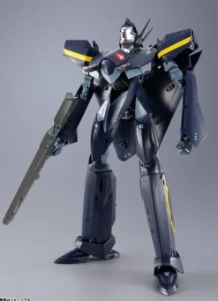 DX Chogokin VF-17S Nightmare Stealth Valkyrie (Gamlin Kizaki's)