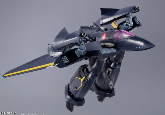 DX Chogokin VF-17S Nightmare Stealth Valkyrie (Gamlin Kizaki's)