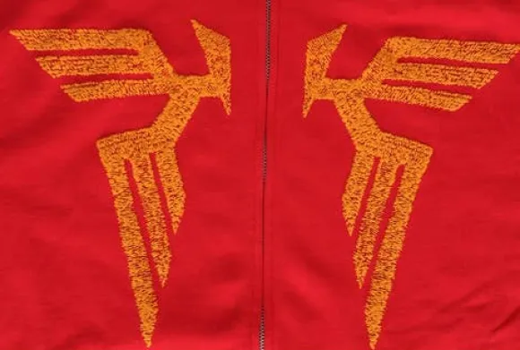 Mobile Suit Gundam: Char's Cloak Embroidery-Style Print Zip Parka: Red-XL
